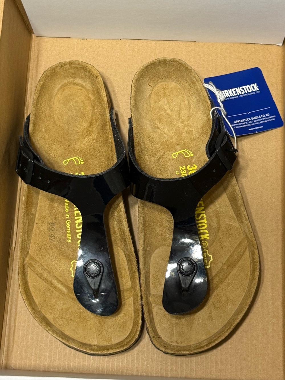 New WT Birkenstock Black Patent Gizeh Thong Sandals size 36